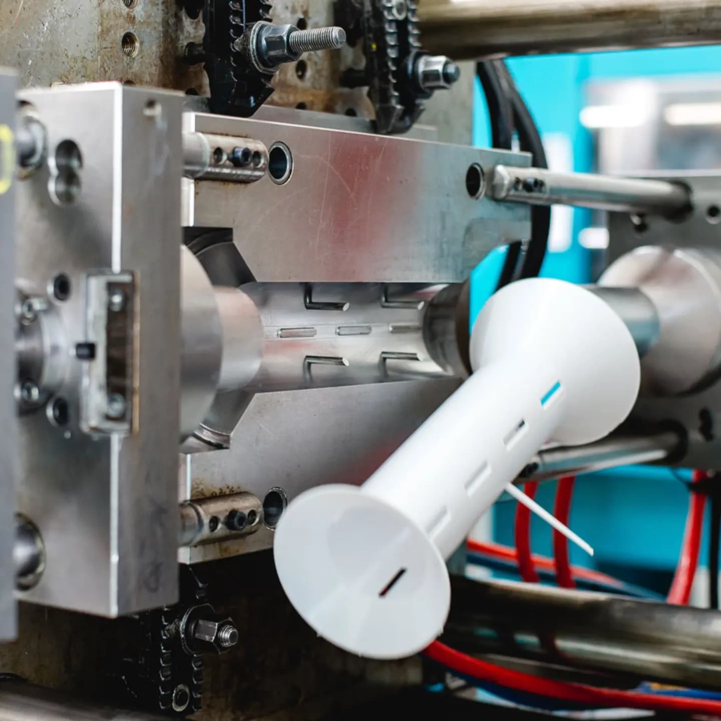Maxnext GmbH macht es einfach: Spritzgussteile direkt online bestellen