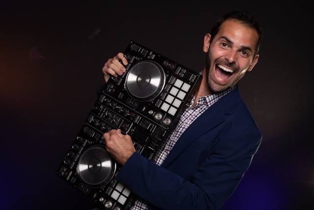 Hochzeits DJ Augsburg: Der Geheimtipp für eine Party, bei der alle tanzen