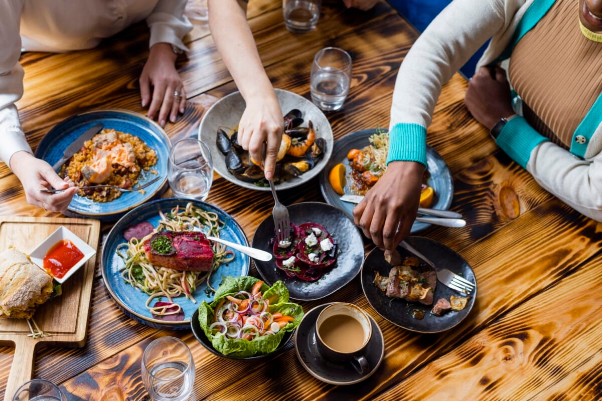 Speiseerlebnisse auf ein neues Niveau heben: Innovative Restaurantkonzepte vorgestellt