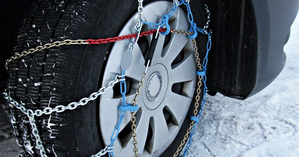 Schneeketten für LKW: So erhöhen Sie die Sicherheit auf winterlichen Straßen